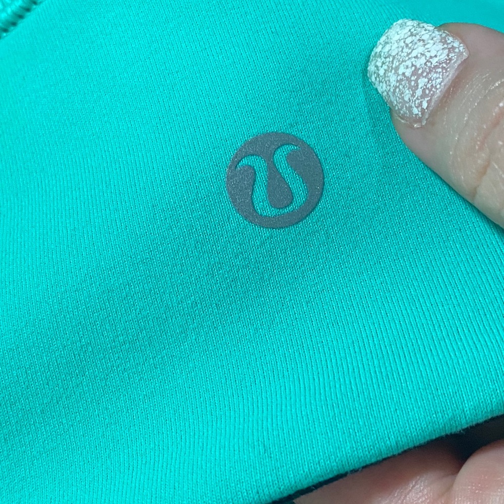 Lululemon Teal Blue Capris Leggings - Picture 3 of 8